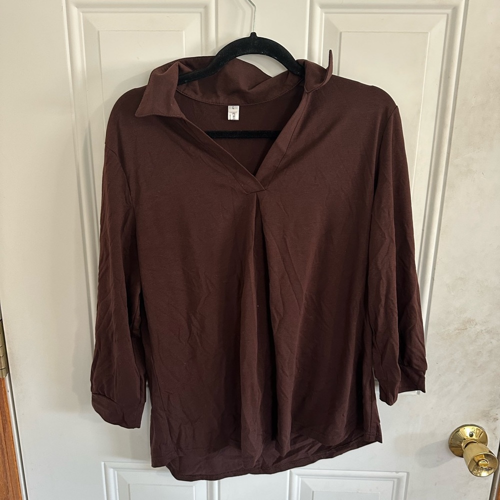 Women's Brown Collared V-Neck Long Sleeve Top